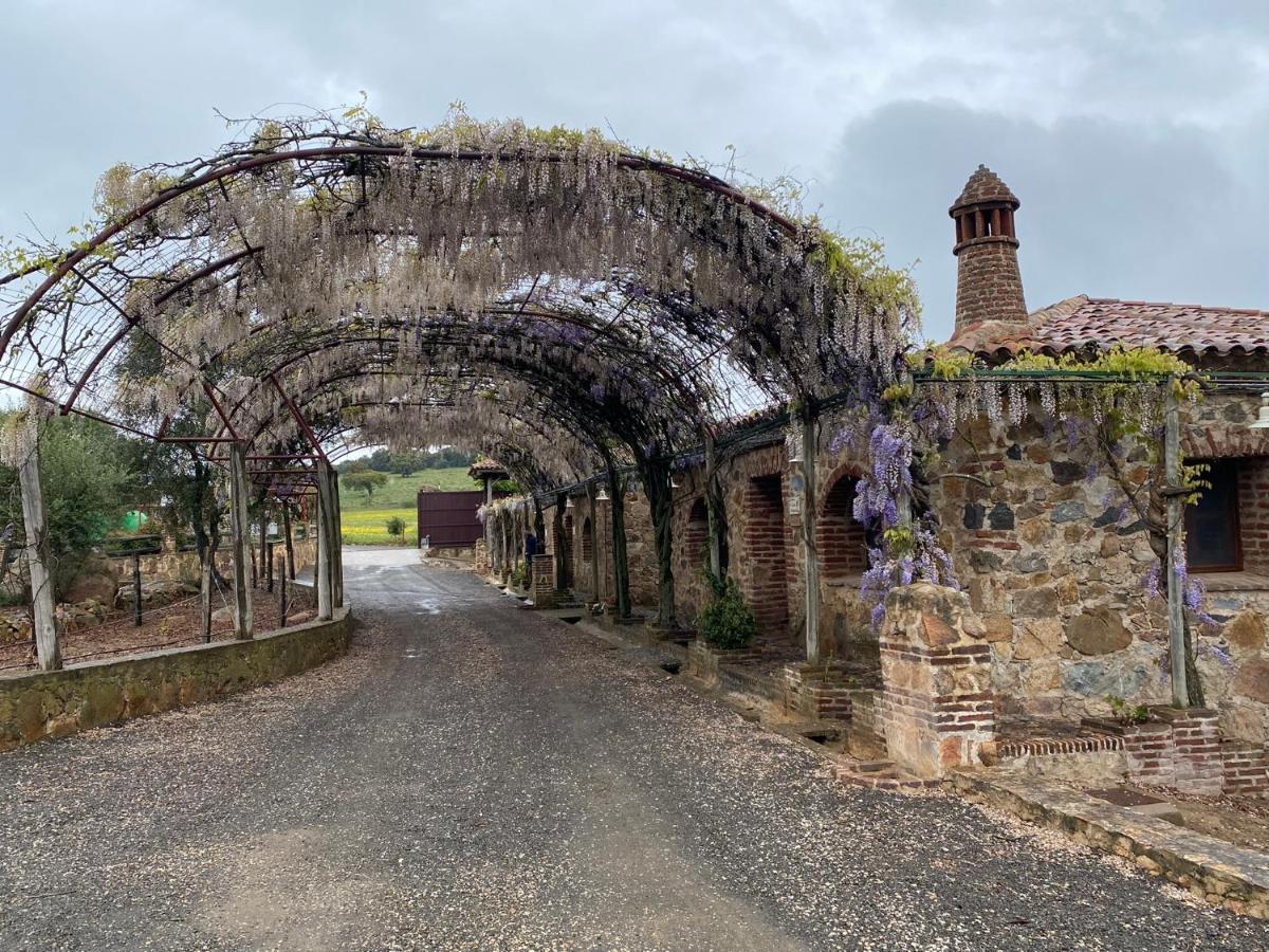 Casas Rurales Monasterio De Rocamador Almendral Dış mekan fotoğraf